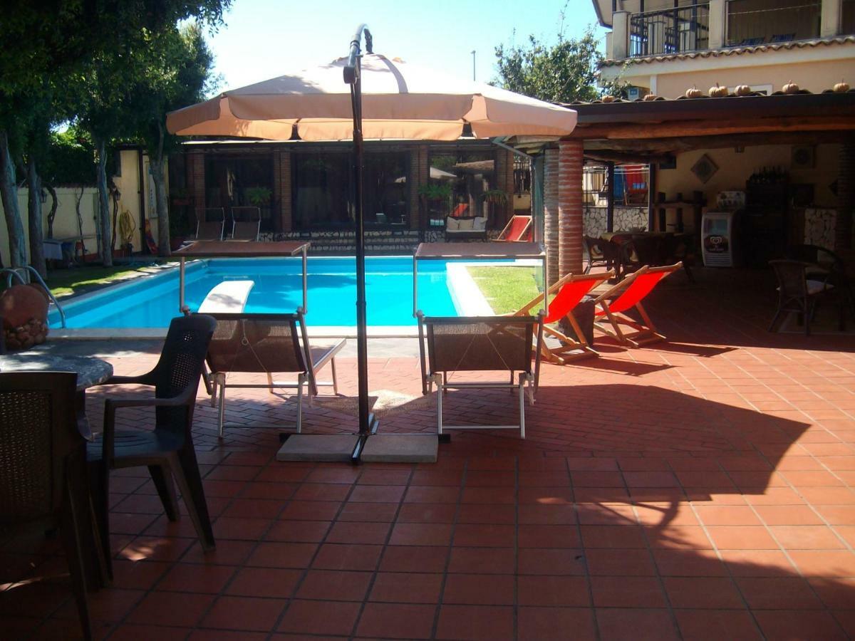Villa Singola -Sole-Luna-Casavilladusoleil Acireale Dış mekan fotoğraf