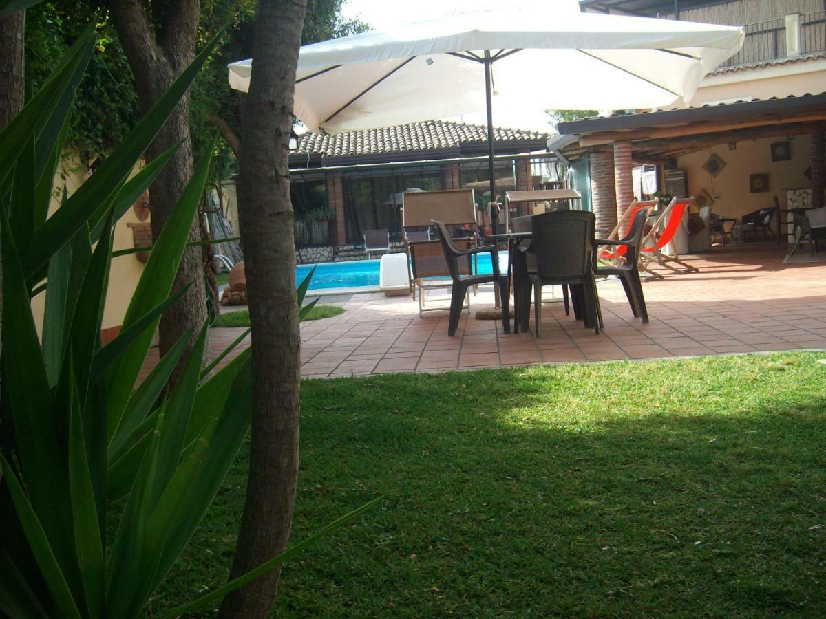 Villa Singola -Sole-Luna-Casavilladusoleil Acireale Dış mekan fotoğraf