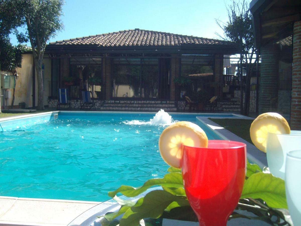 Villa Singola -Sole-Luna-Casavilladusoleil Acireale Dış mekan fotoğraf